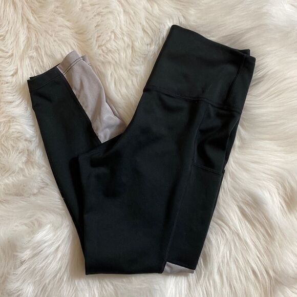 Nike black dri-fit cropped leggings size S - Picture 1 of 7
